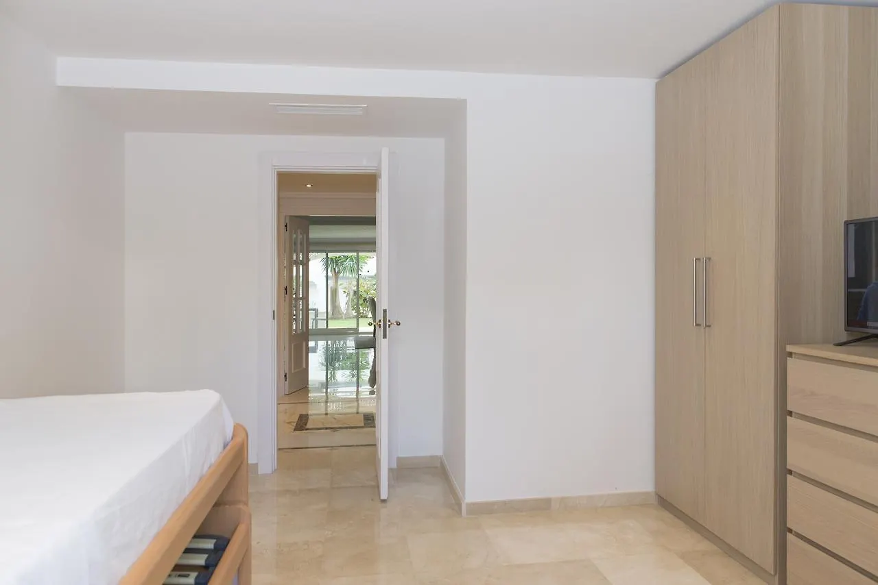 Dominion Beach Hotel Estepona Apartment